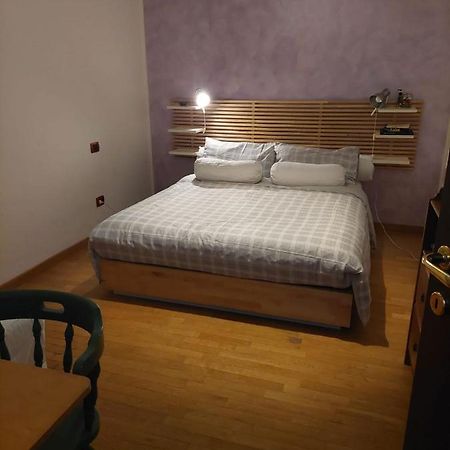 Room In A Quiet Part Of Бергамо Екстериор снимка